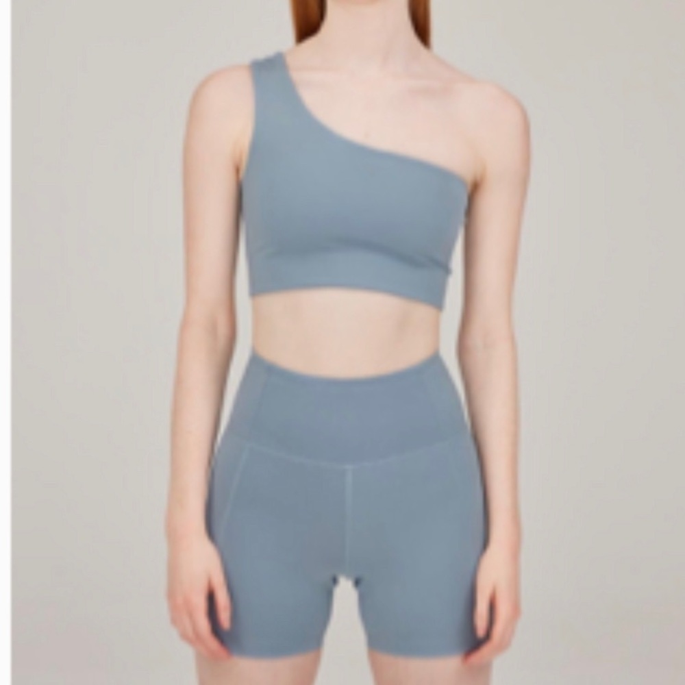 Girlfriend Collective Set
